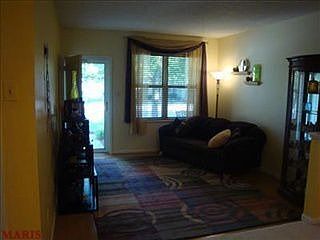 2nd image of 125 Carnegie Ct
