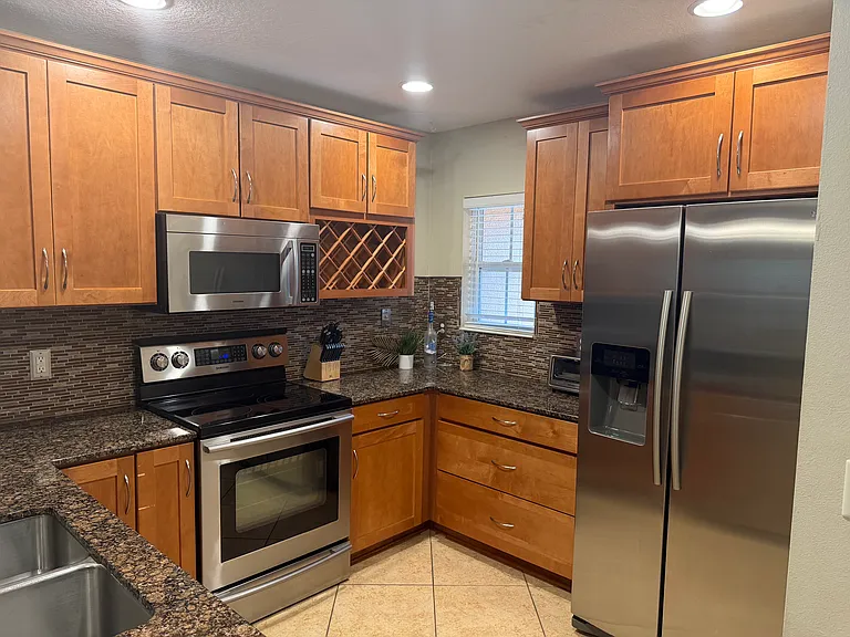 7324 Black Walnut Way — Photo 5
