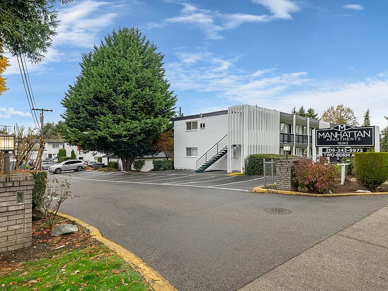 Manhattan Apartments - Normandy Park — Photo 44