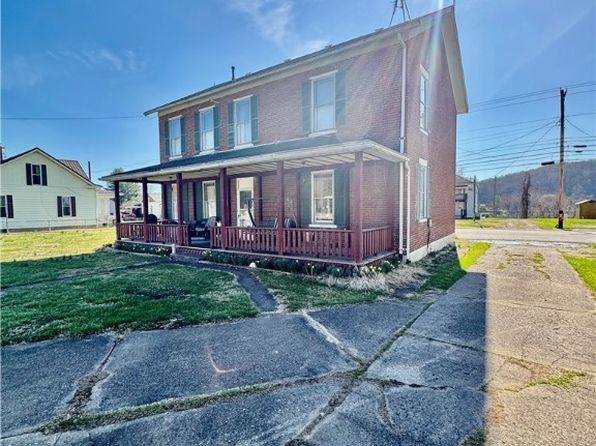 304 2nd St, Matamoras, OH 45767
