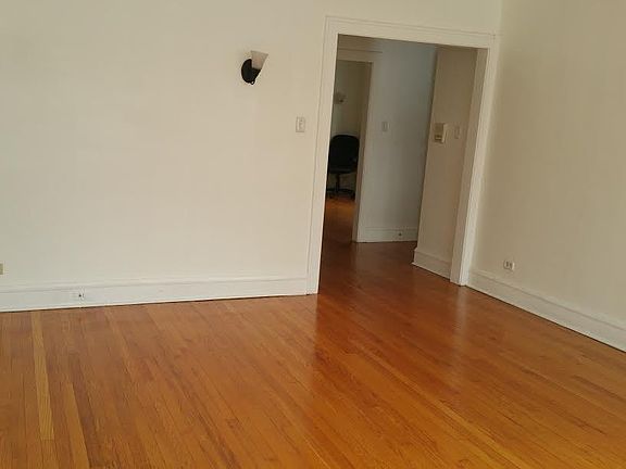 5th image of 6119 N Campbell Ave #2