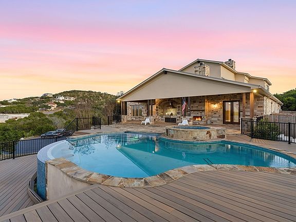 2nd image of 1035 Thunderbolt Rd