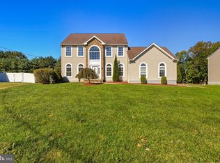 1730 Junior Dr, Vineland, NJ 08361