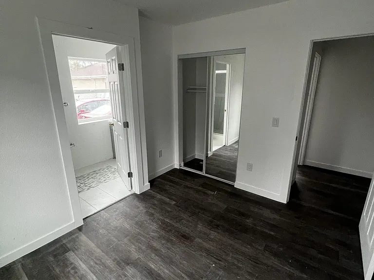 1666 W 36th St #1 — Photo 8