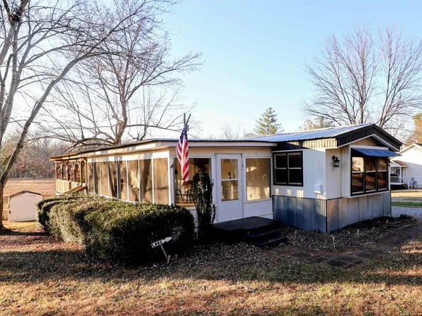 131 Tacklebox Ln, Murray, KY 42071