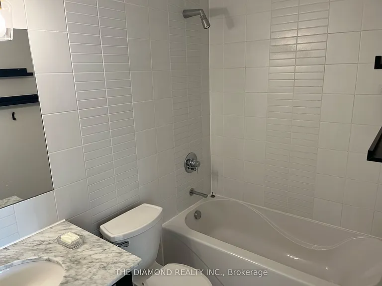 3391 Bloor St W #407 — Photo 13
