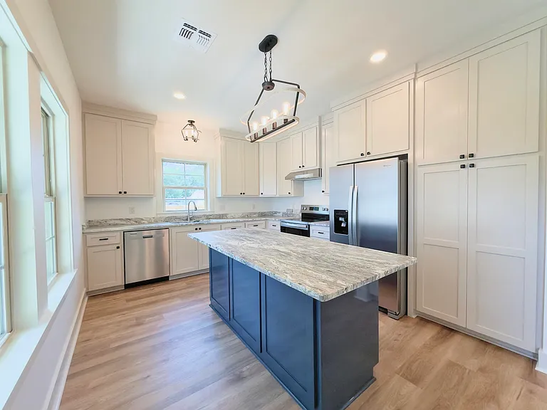 410 A Camellia Dr — Photo 3