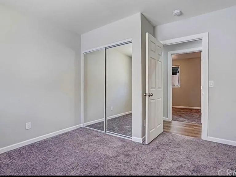 625 W Olive St — Photo 3