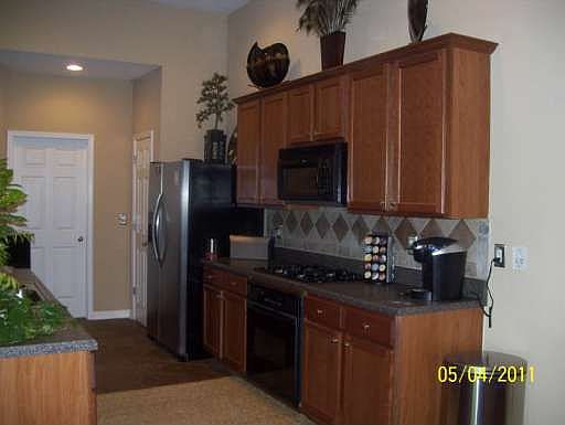 4th image of 305 Tuggle Ct