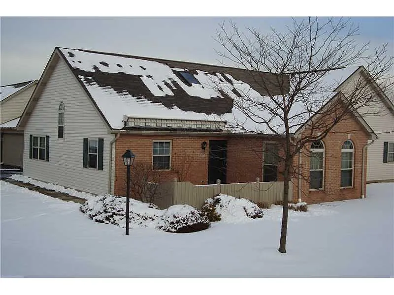 135 Carriage Dr photo 1