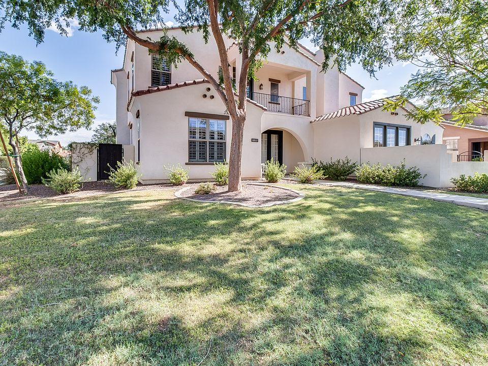 1st image of 15355 W Columbine Dr