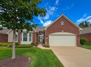 1510 Andover Cir, Walled Lake, MI 48390