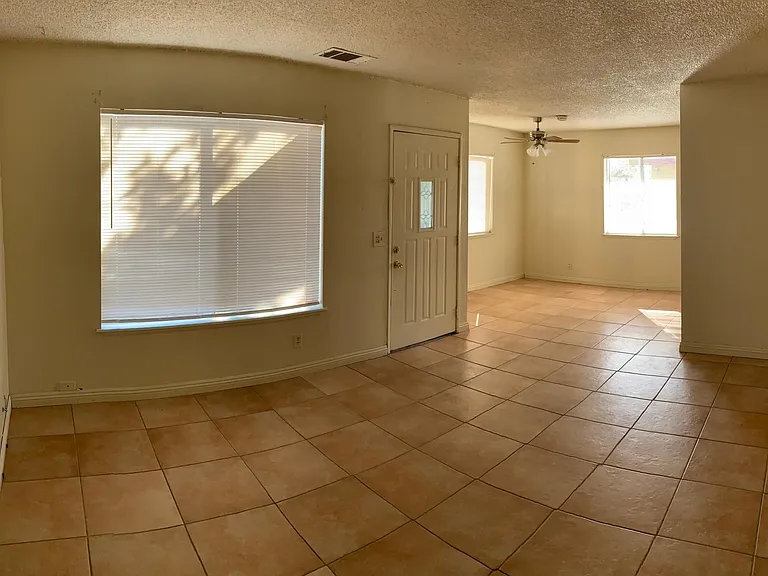 15080 Sequoia St #B — Photo 8
