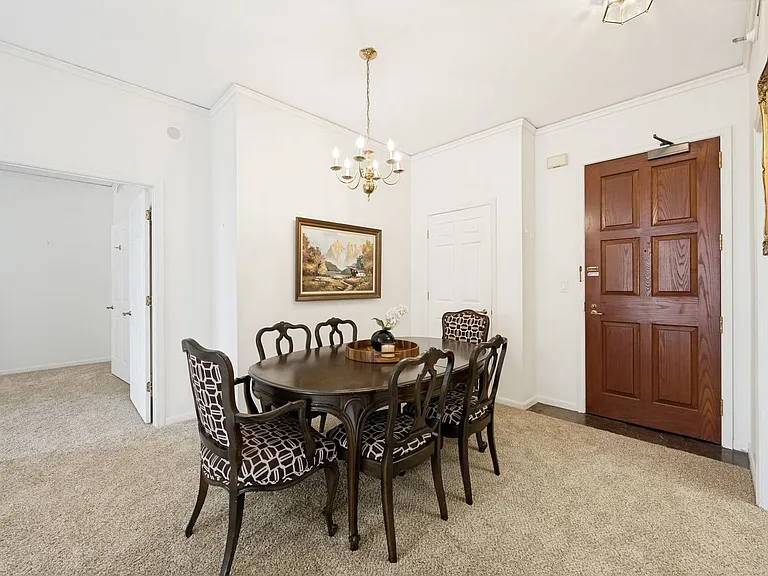 1 Towers Park Ln #413 — Photo 3