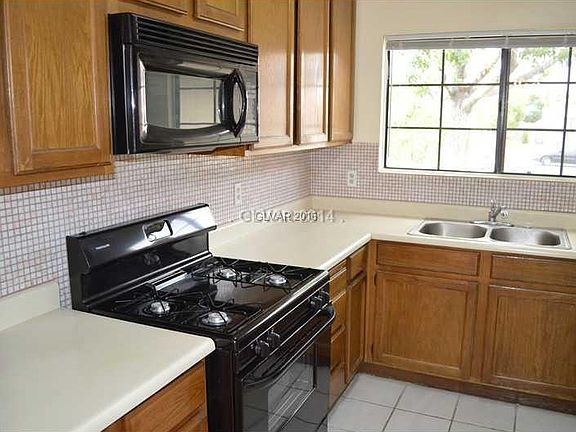 5th image of 7743 Selby Ct #0
