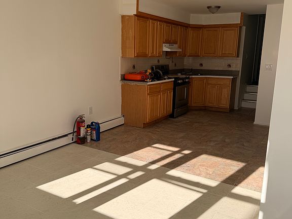 4th image of 255 Ada Dr Floor 1
