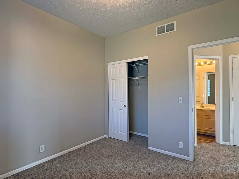 5197 N 144th Ct — Photo 17