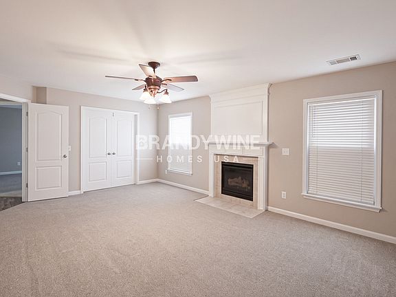 5th image of 5209 Lakerock Dr SW