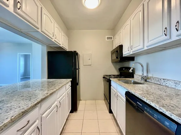 43-49 Van Wagenen Avenue image 1 of 20