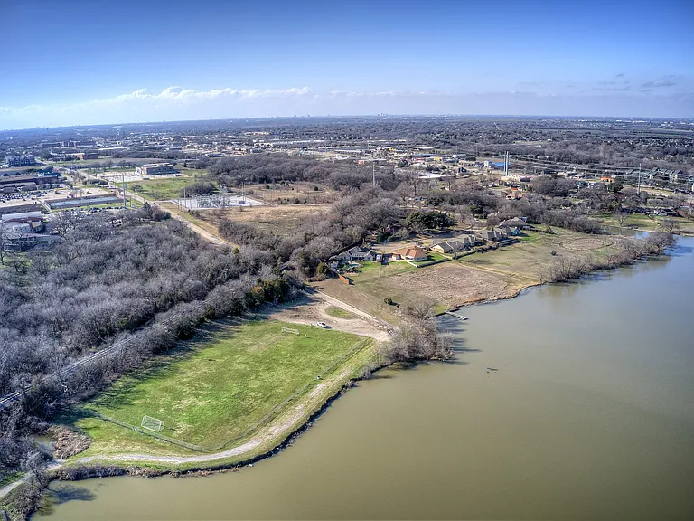 4804 Edgewater Dr — Photo 55