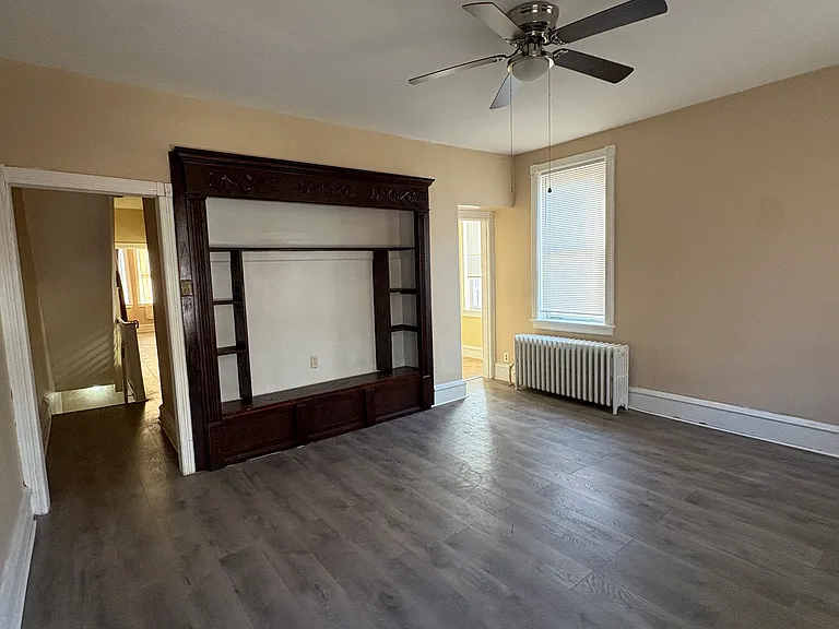 4908 N Camac St — Photo 2