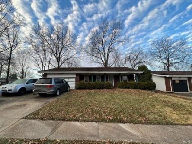 1st image of 1820 Elkins Dr