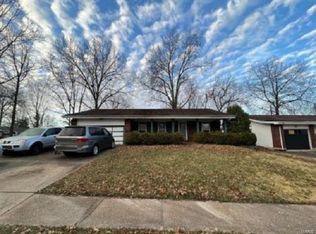 1820 Elkins Dr, Saint Louis, MO 63136