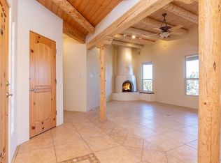 4 Gaviota Rd, Santa Fe, NM 87508