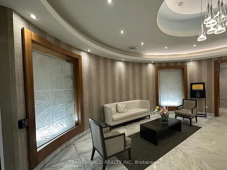 85 Bloor St E #1114 — Photo 15