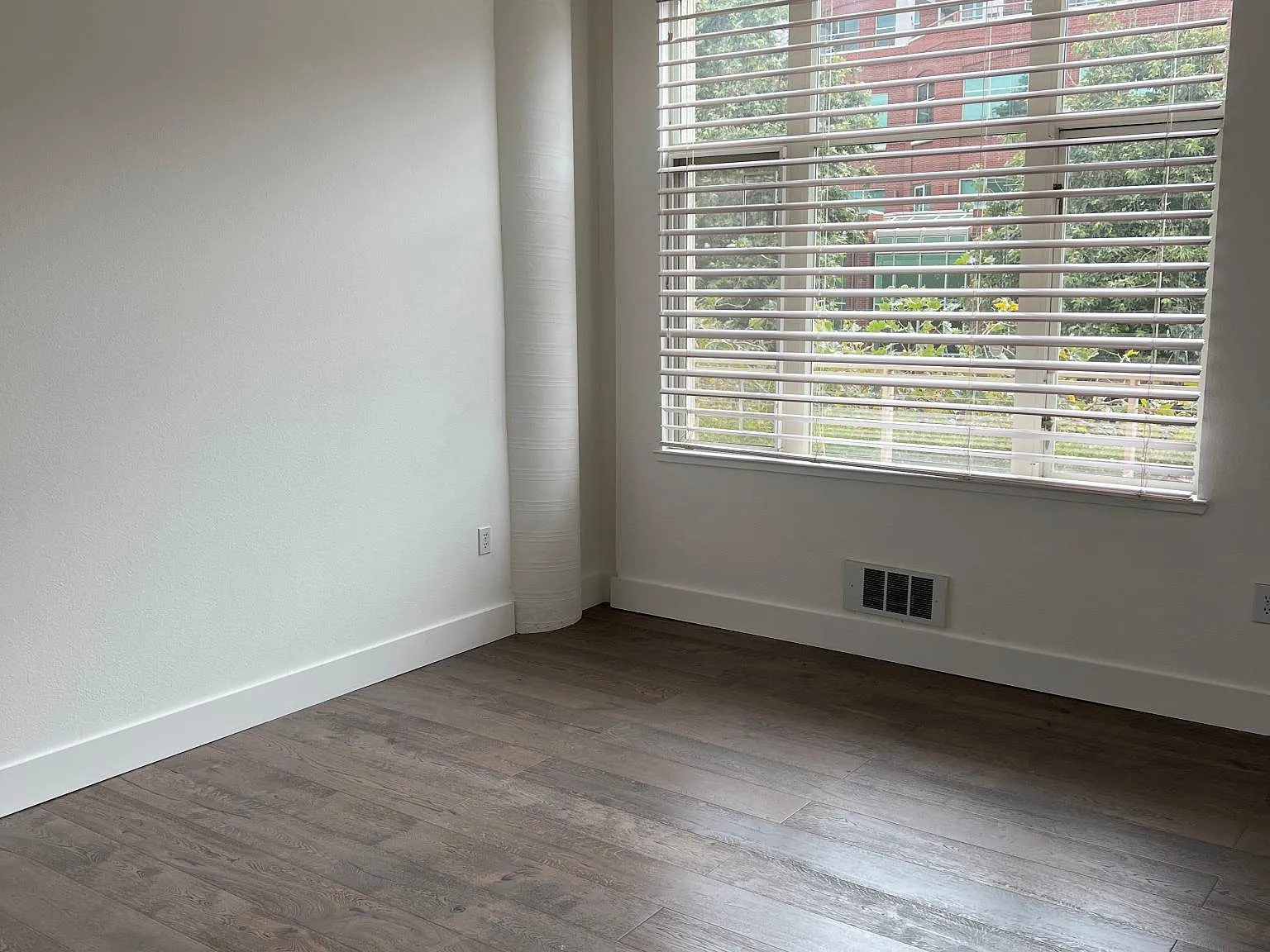 5855 Horton St — Photo 3