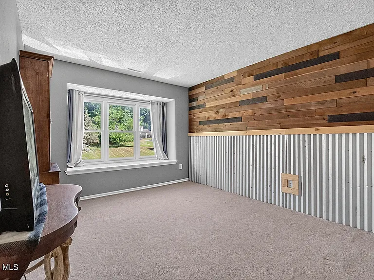 25 Westchester Dr — Photo 12