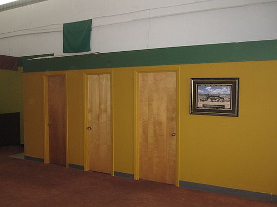 3rd image of 405 N Bullard St