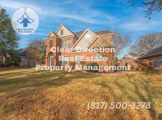 210 Sendero Dr, Waxahachie, TX 75165