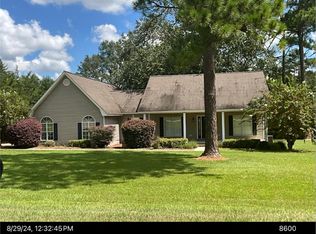 1097 Baymeadows Dr W, Douglas, GA 31535