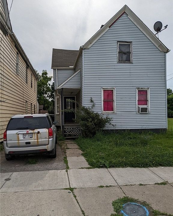 1st image of 3361 E 49th St