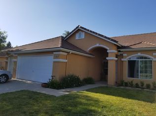 2702 E Bristol Ct, Fresno, CA 93720
