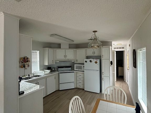 2nd image of 756 Michael Dr