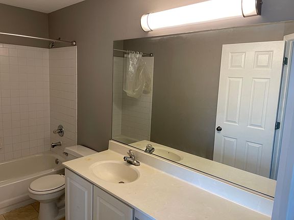 4th image of 2712 Cripple Creek Ct