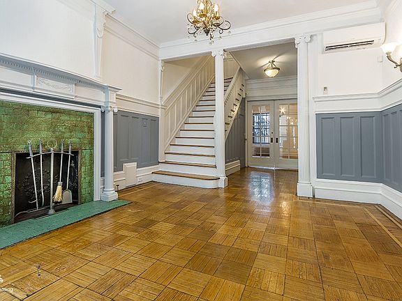 3rd image of 465 W 141st St