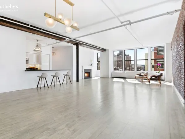 345 West 13th Street image 1 of 13