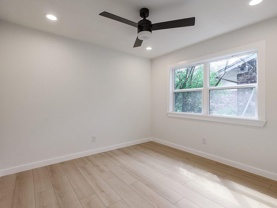 1st image of 12318 Bainbridge Ln