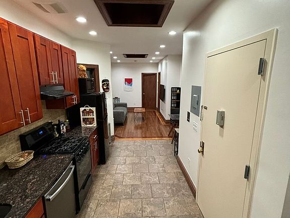 4th image of 411 7th Ave APT 3R