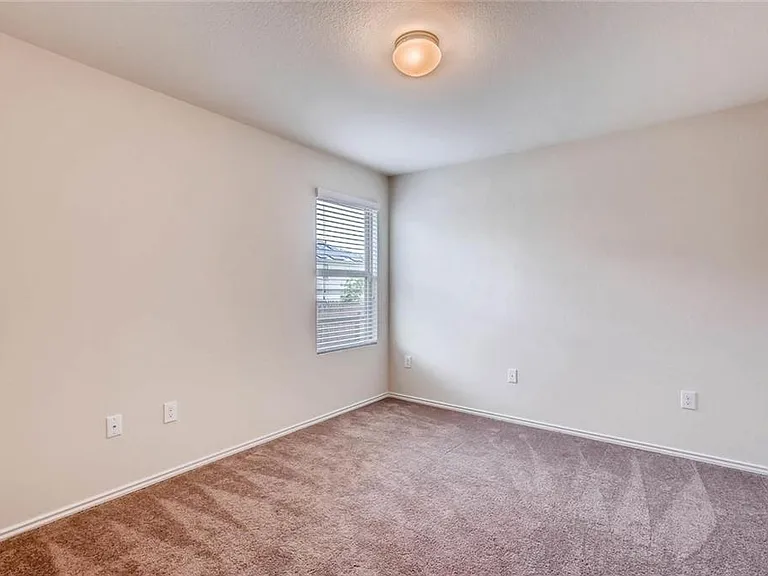 10021 Gertrudis Loop — Photo 3