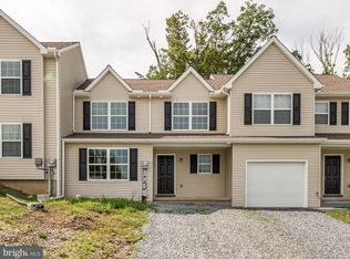 273 Wildflower Dr, East Earl, PA 17519