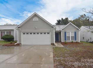 13109 Planters Row Dr, Charlotte, NC 28278