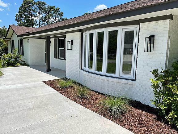 2nd image of 925 Wordsworth Dr #1A