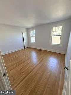 3 bed, 2.0 bath, 4200 sqft, $2,850 — Photo 4