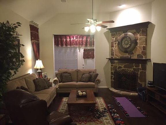 2nd image of 1907 Grand Fairway Dr