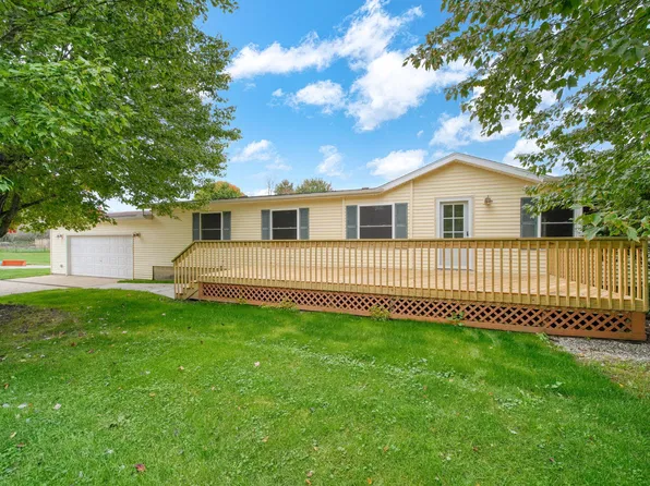 7150 Reynolds Rd, Horton, MI 49246