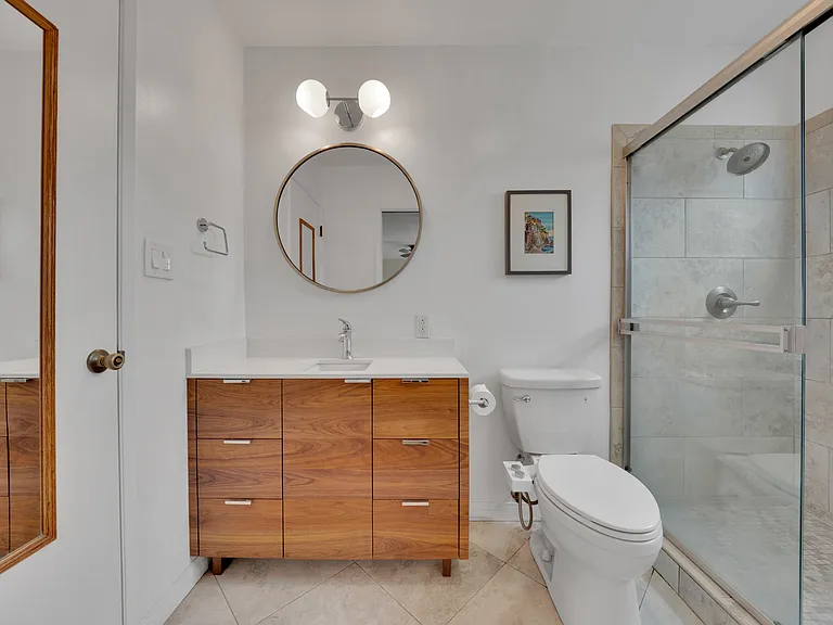 5621 Morro Way — Photo 27